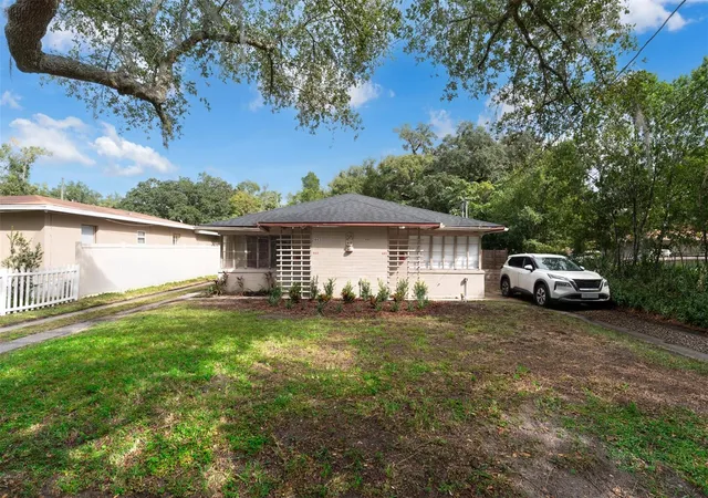 Photo 1 of House for sale at 441 N Fern Crk Ave, Orlando, FL 32803 | MLS# O6453422 | Listing updated on 2026-10-29