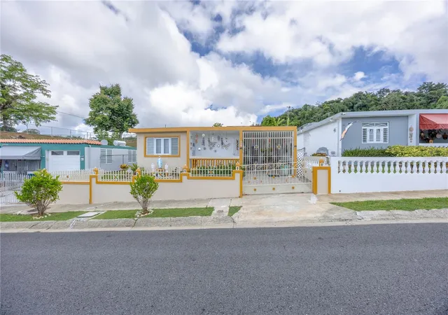 Photo 1 of Single family home for sale at M2 Av Las Flores, Aibonito, PR 00705 | MLS# PR9125337 | Listing updated on 2026-10-29