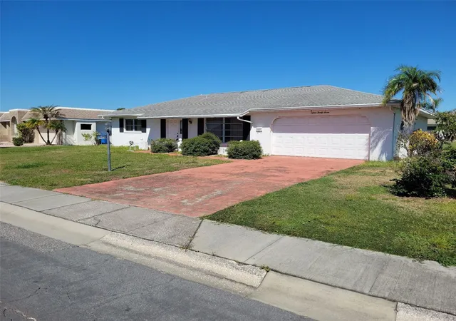 Photo 1 of Single family home for sale at 1527 Allegheny Dr, Sun City Center, FL 33573 | MLS# TB8562399 | Listing updated on 2026-10-29