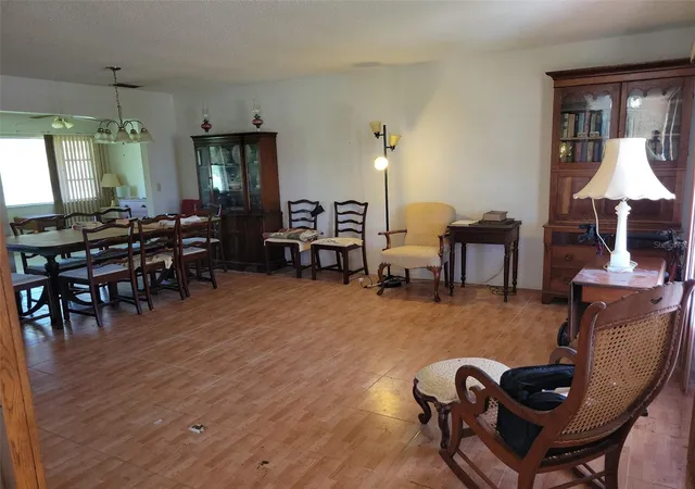 Photo 3 of Single family home for sale at 1527 Allegheny Dr, Sun City Center, FL 33573 | MLS# TB8562399 | Listing updated on 2026-10-29