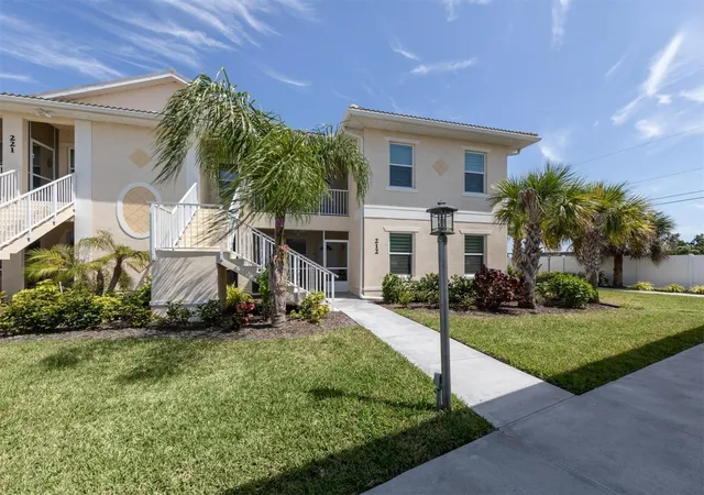 Photo 1 of Condo for sale at 200 Gdns Edge Dr #212, Venice, FL 34285 | MLS# A4711175 | Listing updated on 2026-10-28