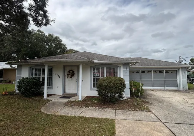 Single family home for sale at 2042 SE 175th Terrace, SILVER SPRINGS, FL 34488 | MLS# OM734850