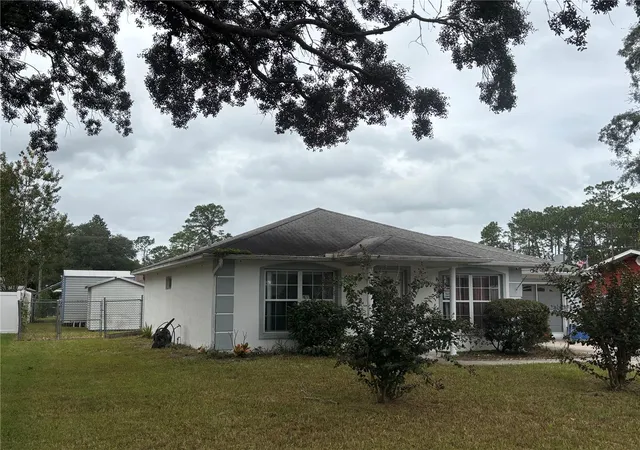 Photo 4 of Single family home for sale at 2042 SE 175th Terrace, Silver Springs, FL 34488 | MLS# OM734850 | Listing updated on 2026-10-30