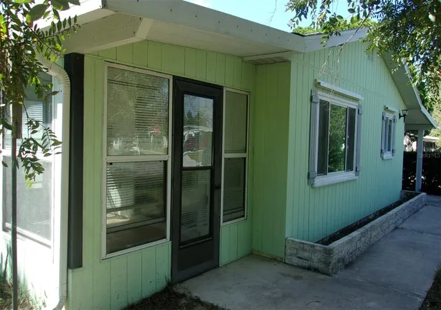 Single family home for sale at 9110 SW 103rd Place, OCALA, FL 34481 | MLS# OM734851