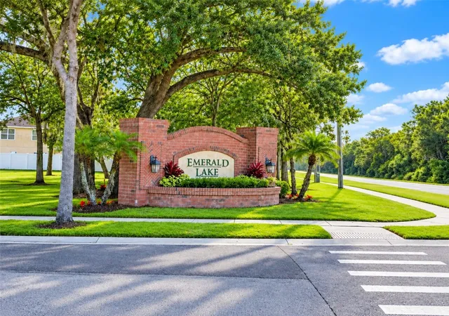 Photo 2 of Single family home for sale at 2887 Moonstone Bnd, Kissimmee, FL 34758 | MLS# S5160377 | Listing updated on 2026-10-29