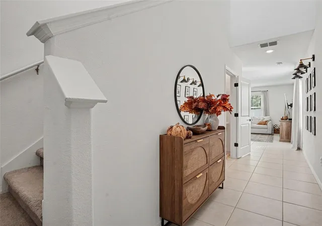Photo 3 of Single family home for sale at 1791 Yellow Trl, Lakeland, FL 33801 | MLS# TB8562413 | Listing updated on 2026-10-30