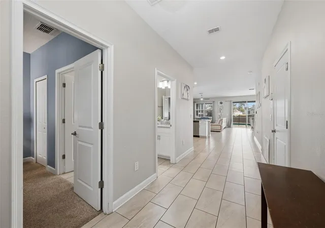 Photo 4 of Single family home for sale at 1670 Moon Valley Dr, Davenport, FL 33896 | MLS# O6453445 | Listing updated on 2026-10-29