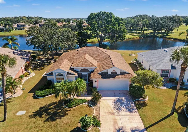 Photo 2 of Single family home for sale at 2113 Sterling Glen Ct, Sun City Center, FL 33573 | MLS# TB8562421 | Listing updated on 2026-10-29