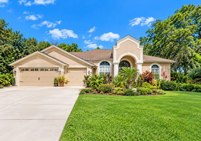 Photo 1 of Single family home for sale at 15306 Hidden Arbor Ct, Odessa, FL 33556 | MLS# TB8562434 | Listing updated on 2026-10-30