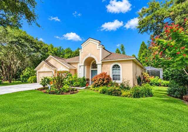 Photo 2 of Single family home for sale at 15306 Hidden Arbor Ct, Odessa, FL 33556 | MLS# TB8562434 | Listing updated on 2026-10-30