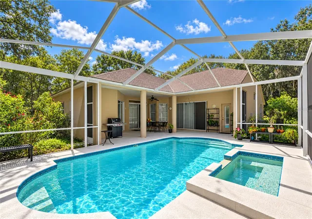 Photo 4 of Single family home for sale at 15306 Hidden Arbor Ct, Odessa, FL 33556 | MLS# TB8562434 | Listing updated on 2026-10-30