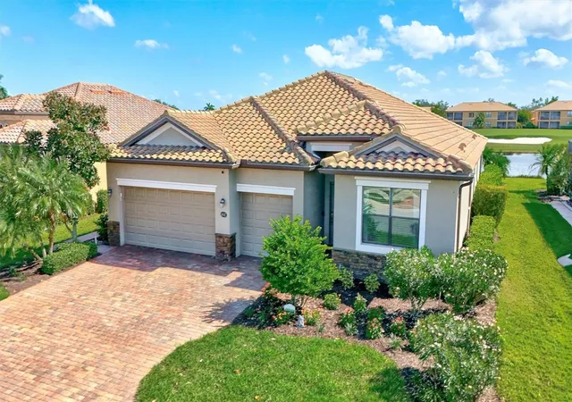 Photo 1 of Single family home for sale at 6832 Wild Lake Ter, Bradenton, FL 34212 | MLS# A4711187 | Listing updated on 2026-10-29