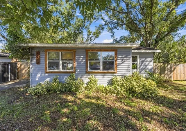 Single family home for sale at 7017 N Willow Ave, TAMPA, FL 33604 | MLS# TB8562449