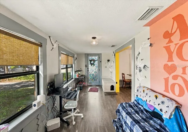 Photo 4 of Single family home for sale at 7017 N Willow Ave, Tampa, FL 33604 | MLS# TB8562449 | Listing updated on 2026-10-29