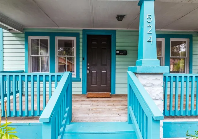 Photo 3 of Single family home for sale at 524 NW 4th Street, Gainesville, FL 32601 | MLS# GC544507 | Listing updated on 2026-10-30