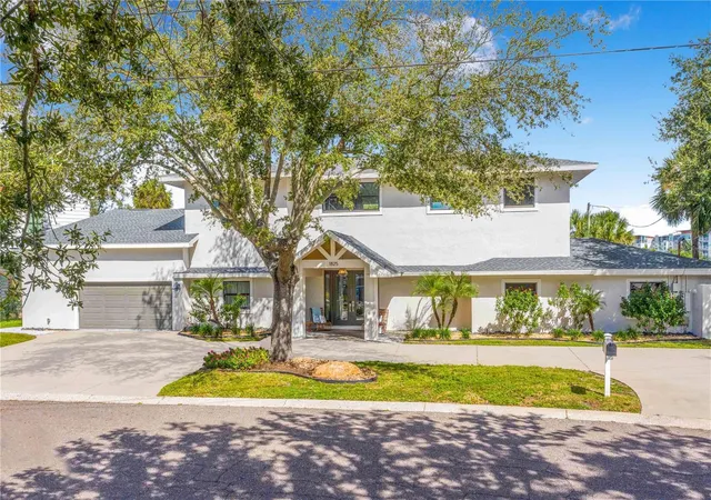Photo 3 of Single family home for sale at 1825 Venetian Point Dr, Clearwater, FL 33755 | MLS# TB8562462 | Listing updated on 2026-10-29
