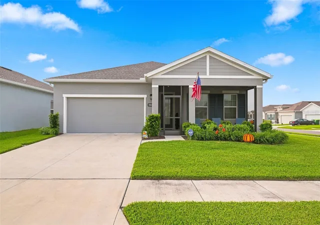 Photo 1 of Single family home for sale at 35420 Crescent Crk Dr, Zephyrhills, FL 33541 | MLS# W7890713 | Listing updated on 2026-10-29
