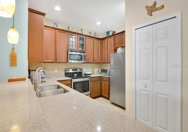 Photo 4 of Condo for sale at 8214 Serenity Spring Dr #2405, Windermere, FL 34786 | MLS# O6453473 | Listing updated on 2026-10-29