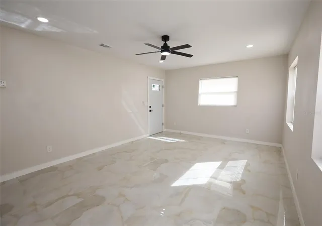 Photo 2 of Single family home for sale at 600 N Eastside Dr, Lakeland, FL 33801 | MLS# TB8562475 | Listing updated on 2026-10-29