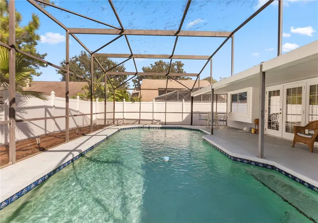 Photo 3 of Single family home for sale at 3755 Saint Lucie Ct, Winter Springs, FL 32708 | MLS# O6453480 | Listing updated on 2026-10-29