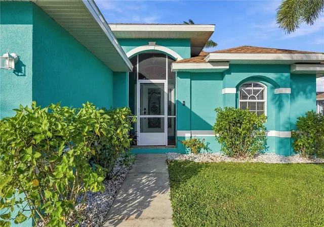 Photo 2 of Single family home for sale at 110 Crevalle Rd, Rotonda West, FL 33947 | MLS# D6149412 | Listing updated on 2026-10-29