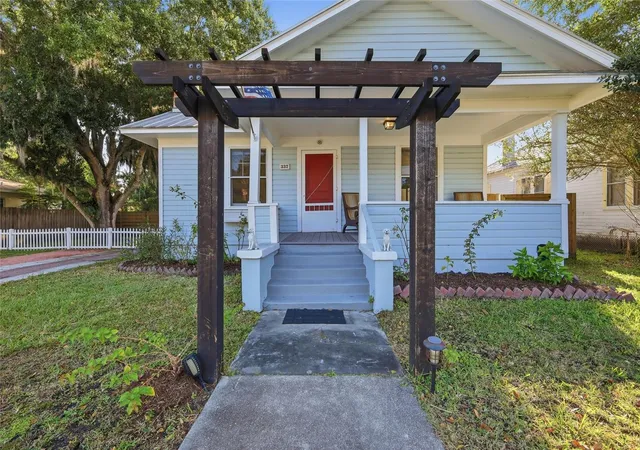 Photo 2 of Single family home for sale at 337 New York Ave, Saint Cloud, FL 34769 | MLS# O6453483 | Listing updated on 2026-10-31