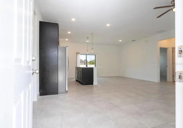 Photo 2 of Single family home for sale at 16601 SW 23rd Avenue Rd, Ocala, FL 34473 | MLS# O6453486 | Listing updated on 2026-10-29