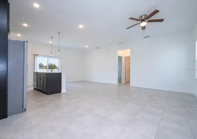 Photo 3 of Single family home for sale at 16601 SW 23rd Avenue Rd, Ocala, FL 34473 | MLS# O6453486 | Listing updated on 2026-10-29