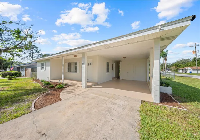 Photo 4 of Single family home for sale at 1400 Carolina Ave, Saint Cloud, FL 34769 | MLS# S5160391 | Listing updated on 2026-10-29