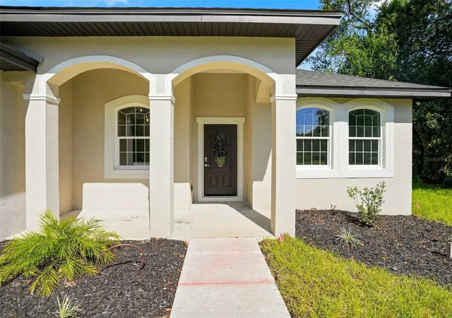 Photo 3 of Single family home for sale at 27279 Dale Ave, Brooksville, FL 34602 | MLS# TB8562514 | Listing updated on 2026-10-29
