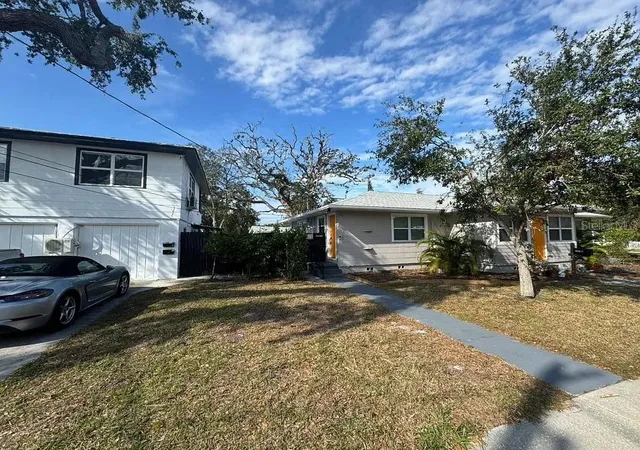 Photo 1 of Single family home for sale at 2001 2nd Street S, Saint Petersburg, FL 33705 | MLS# TB8562518 | Listing updated on 2026-10-30