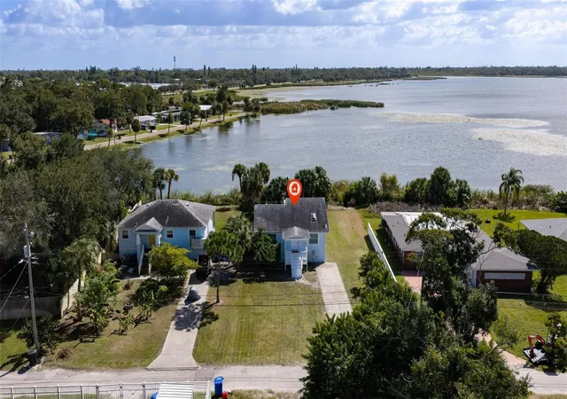 Single family home for sale at 1065 28th Avenue S, Saint Petersburg, FL 33705 | MLS# TB8562528