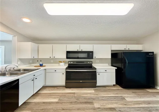 Photo 2 of Single family home for sale at 28510 Seashell Ct, Wesley Chapel, FL 33545 | MLS# TB8562531 | Listing updated on 2026-10-30