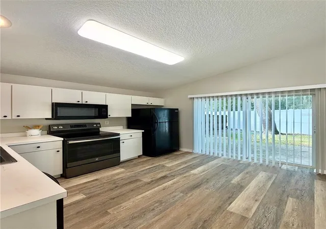 Photo 3 of Single family home for sale at 28510 Seashell Ct, Wesley Chapel, FL 33545 | MLS# TB8562531 | Listing updated on 2026-10-30