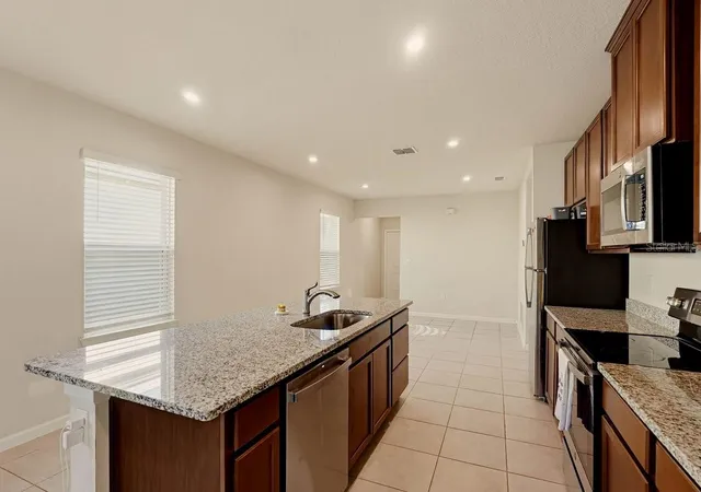 Photo 4 of Single family home for sale at 5142 Grand Teton Ct, Deland, FL 32724 | MLS# NS1089604 | Listing updated on 2026-10-29