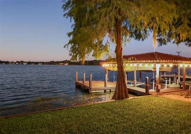 Photo 4 of Single family home for sale at 541 Virginia Dr, Winter Park, FL 32789 | MLS# O6453520 | Listing updated on 2026-10-29