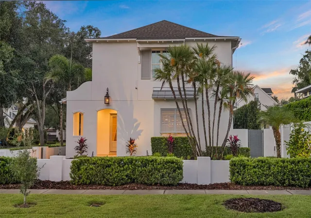 Photo 1 of Single family home for sale at 1900 Sunset Dr, Winter Park, FL 32789 | MLS# O6453531 | Listing updated on 2026-10-29