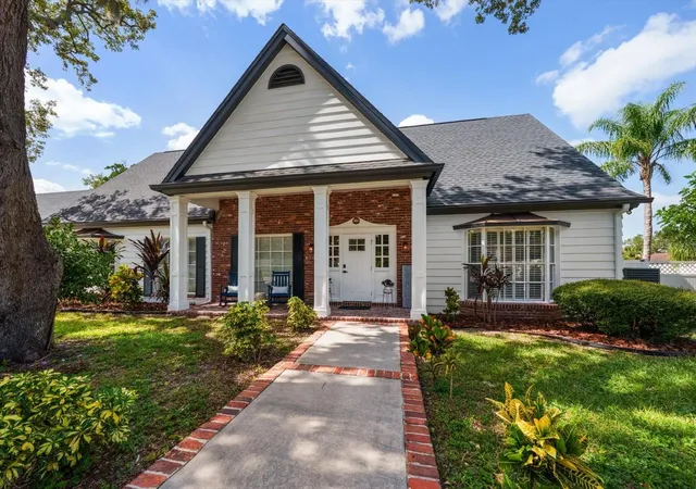 Photo 3 of Single family home for sale at 14195 Siesta Rd, Largo, FL 33774 | MLS# TB8562547 | Listing updated on 2026-10-29