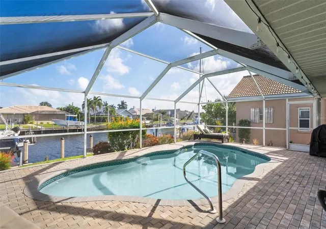 Photo 1 of Single family home for sale at 562 Andora Dr, Punta Gorda, FL 33950 | MLS# TB8562560 | Listing updated on 2026-10-29