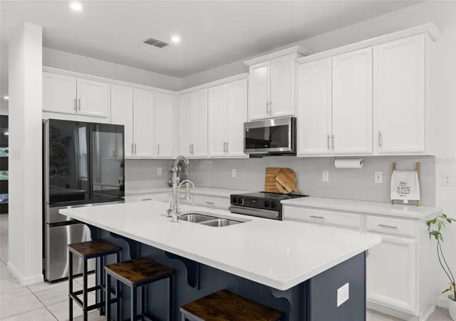 Photo 4 of Single family home for sale at 2530 Avian Loop, Kissimmee, FL 34741 | MLS# S5160399 | Listing updated on 2026-10-29