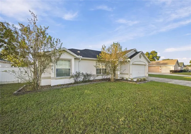 Photo 2 of Single family home for sale at 6064 SW 82nd Place, Ocala, FL 34476 | MLS# OM734874 | Listing updated on 2026-10-29