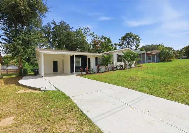 Photo 3 of Single family home for sale at 1727 N Powers Dr, Orlando, FL 32818 | MLS# O6453552 | Listing updated on 2026-10-29
