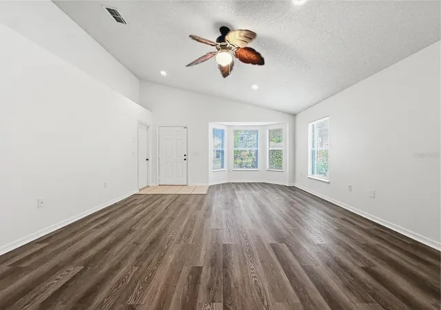 Photo 2 of Single family home for sale at 1621 Wekiva Xing Blvd, Apopka, FL 32703 | MLS# O6453554 | Listing updated on 2026-10-29