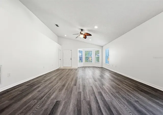 Photo 4 of Single family home for sale at 1621 Wekiva Xing Blvd, Apopka, FL 32703 | MLS# O6453554 | Listing updated on 2026-10-29