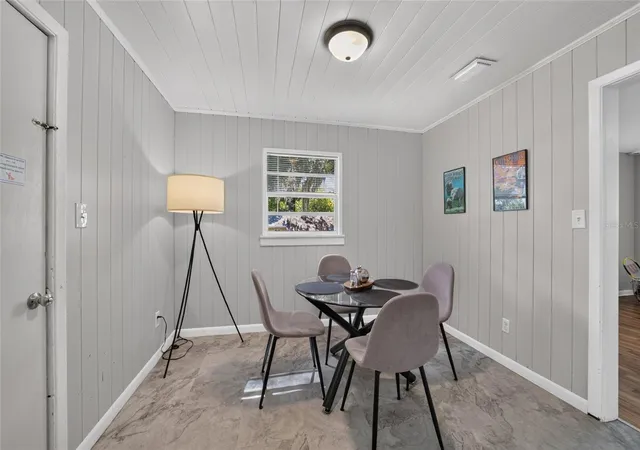 Photo 2 of Single family home for sale at 905 NE 4th Street, Ocala, FL 34470 | MLS# OM734877 | Listing updated on 2026-10-30