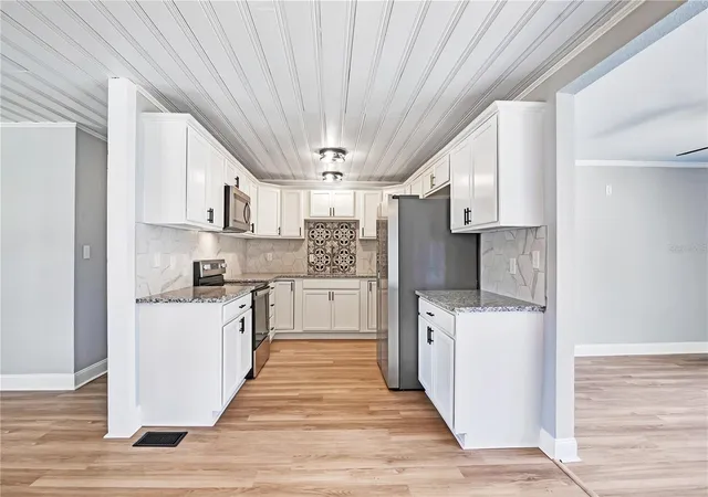 Photo 2 of Single family home for sale at 5926 Crafton Dr, Lakeland, FL 33809 | MLS# L4966142 | Listing updated on 2026-10-29