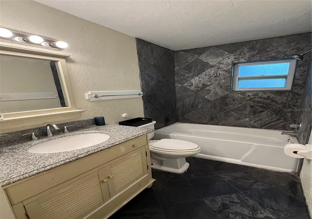 Photo 4 of House for sale at 15717 Morgan St, Clearwater, FL 33760 | MLS# TB8562588 | Listing updated on 2026-10-29