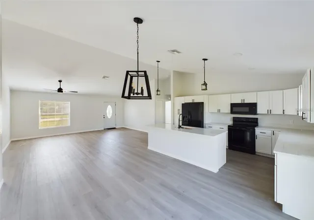 Photo 2 of Single family home for sale at 1757 N Olivia Dr, Avon Park, FL 33825 | MLS# S5160415 | Listing updated on 2026-10-30