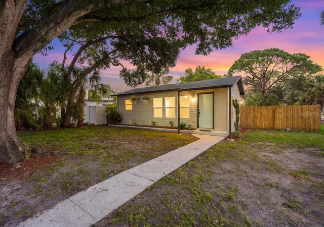 Single family home for sale at 6948 Dartmouth Ave N, Saint Petersburg, FL 33710 | MLS# TB8562608