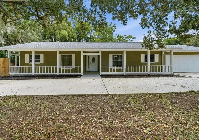 Photo 1 of Single family home for sale at 124 Park Ave, Casselberry, FL 32707 | MLS# O6453583 | Listing updated on 2026-10-29